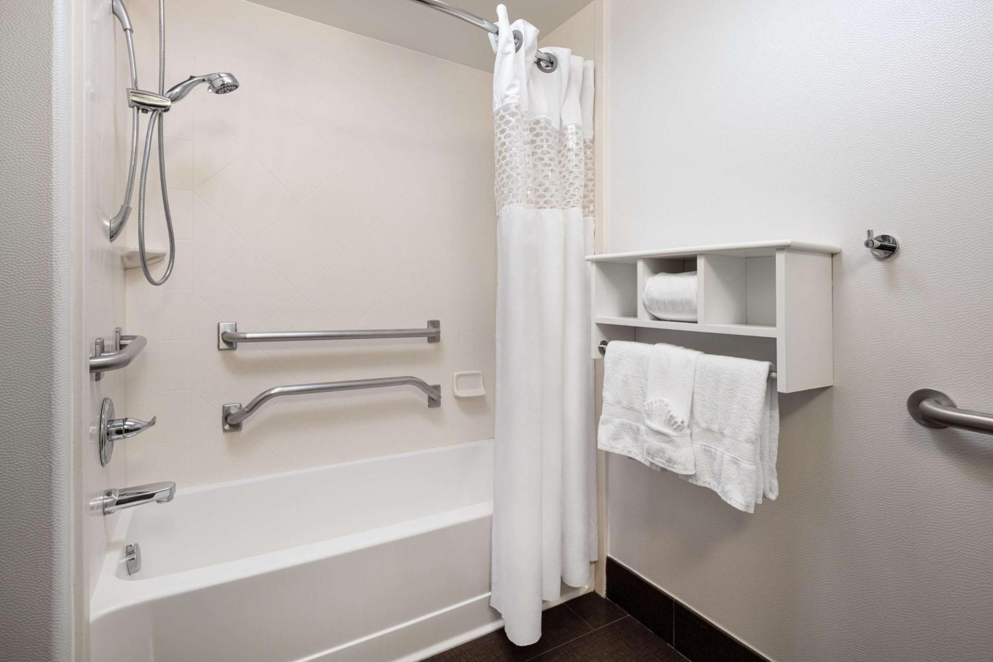 Hampton Inn Loveland Kültér fotó